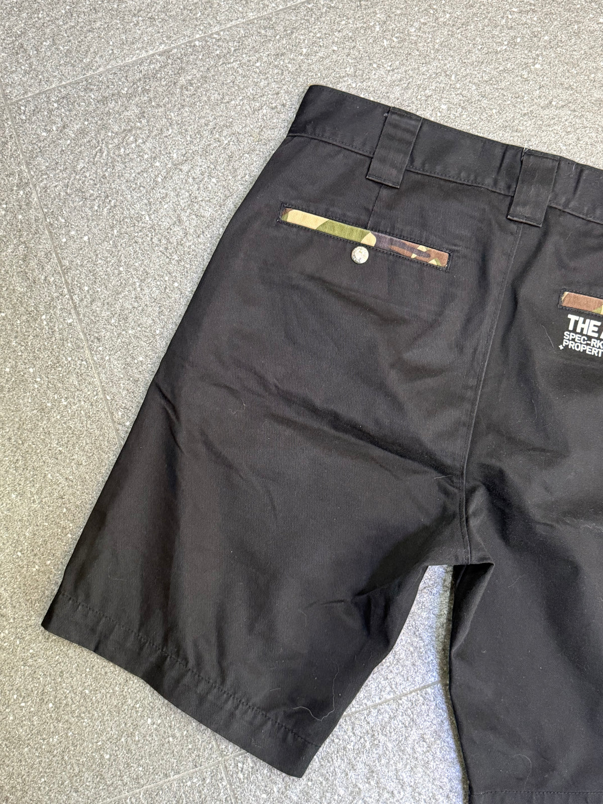 AAPE "APUNVS" Black Cargo Shorts
