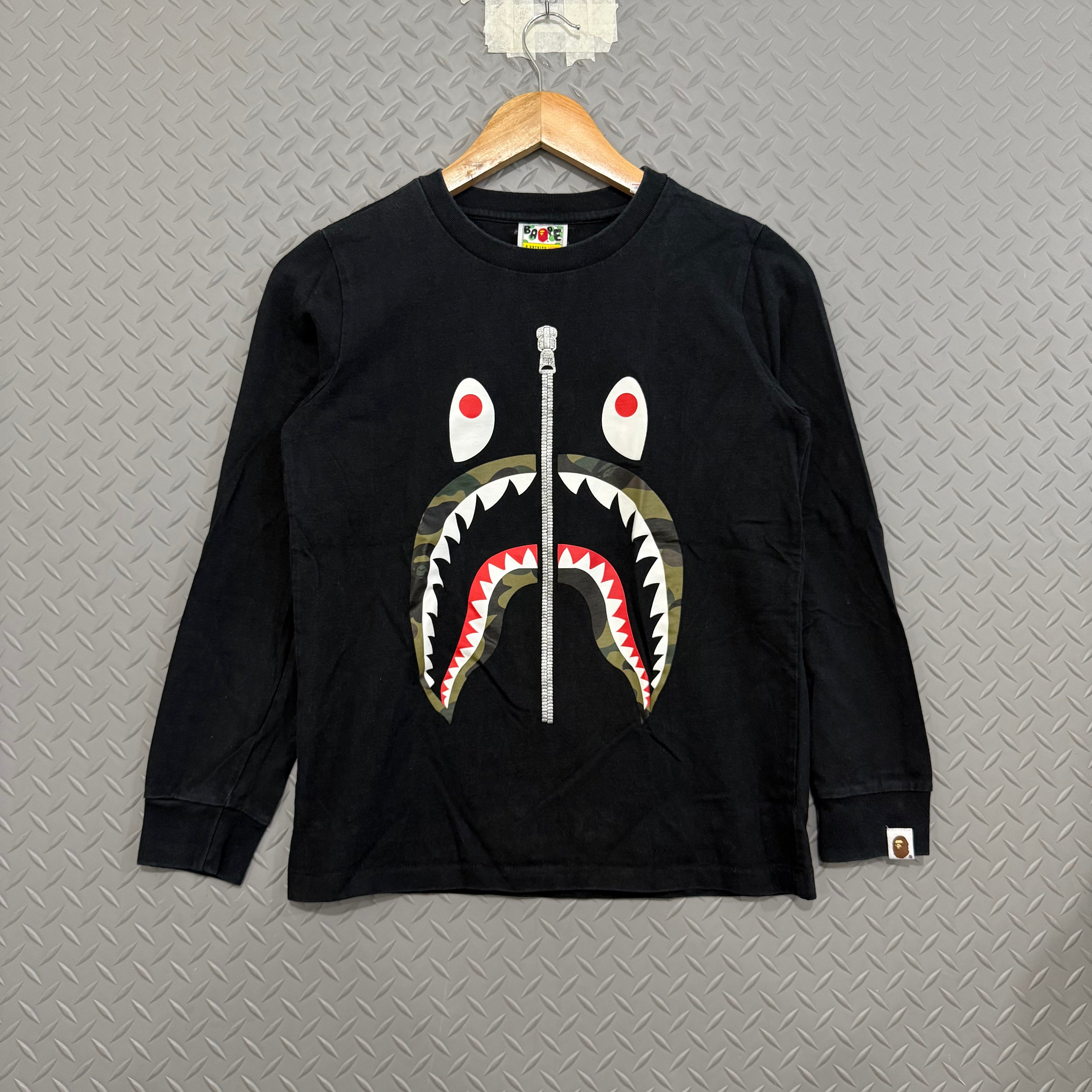 A Bathing Ape Shark Longsleeve Tee - S (LADIES)