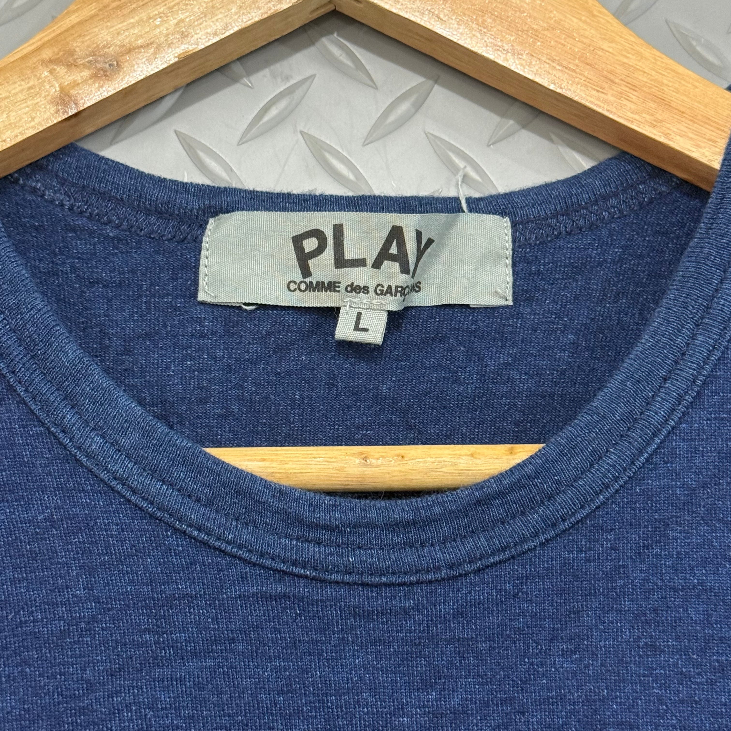 Play CDG Tee Black on Blue YZ-T015 - Size L