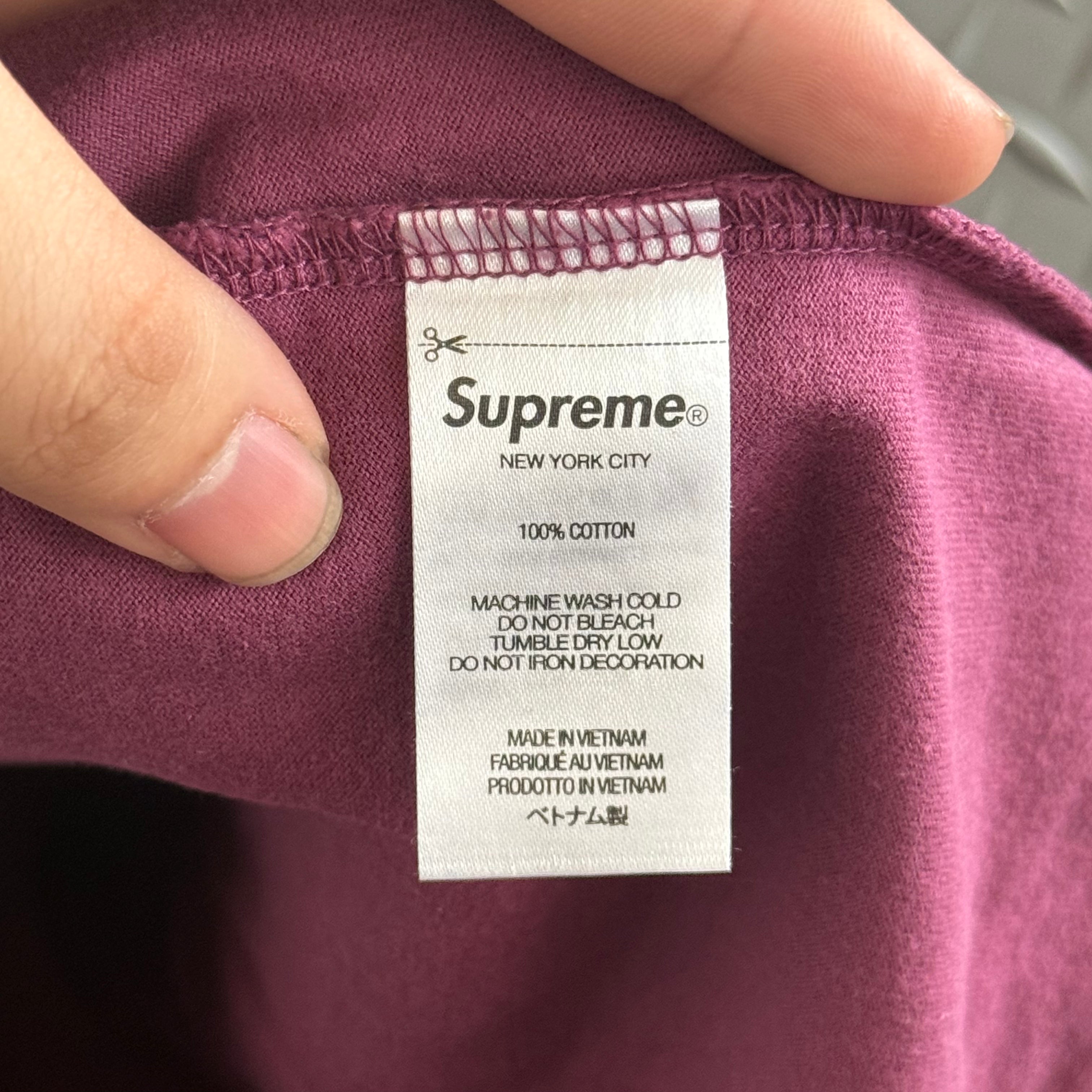 Supreme One Point Tee - Size L