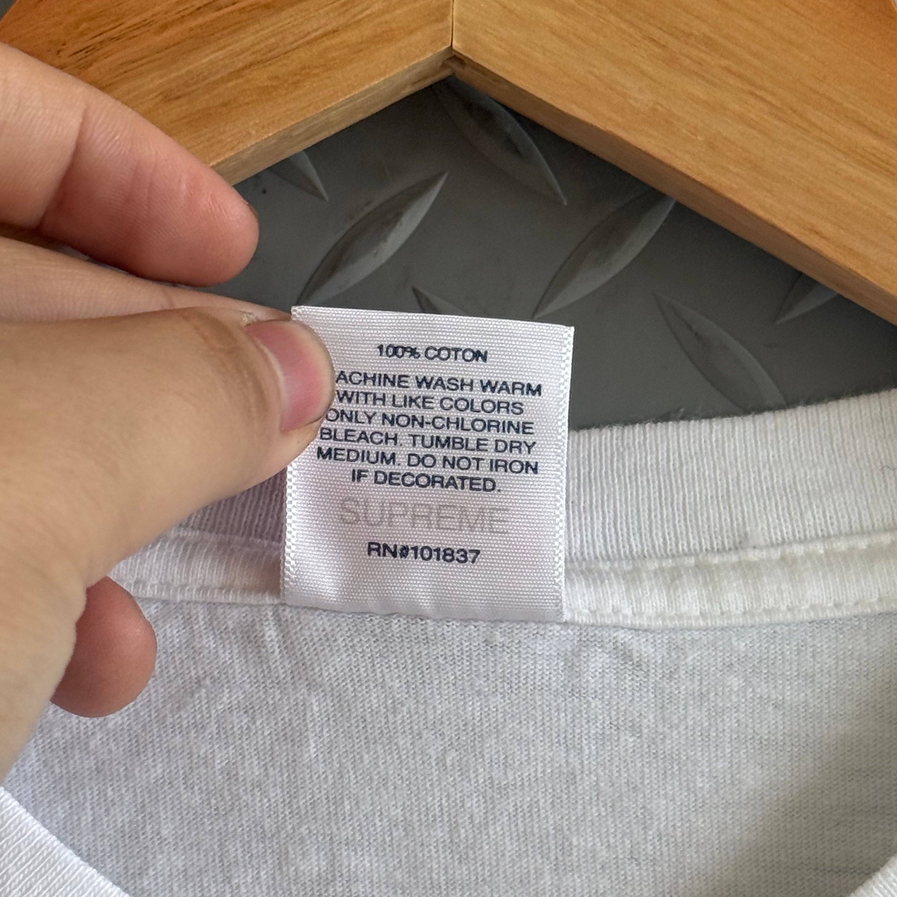 Supreme "Love That" Tee - Size XL