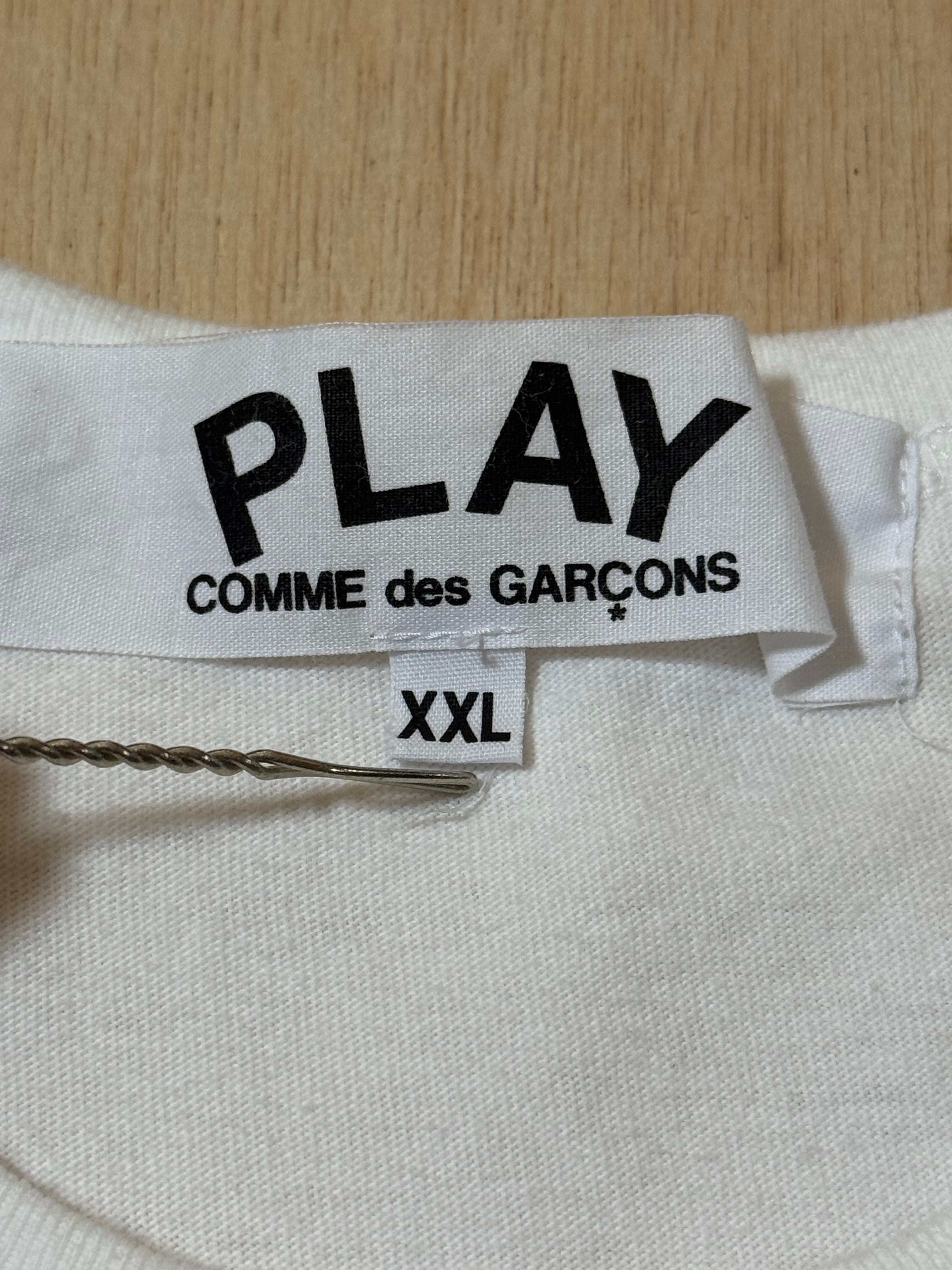 Play CDG Gold Heart Tee