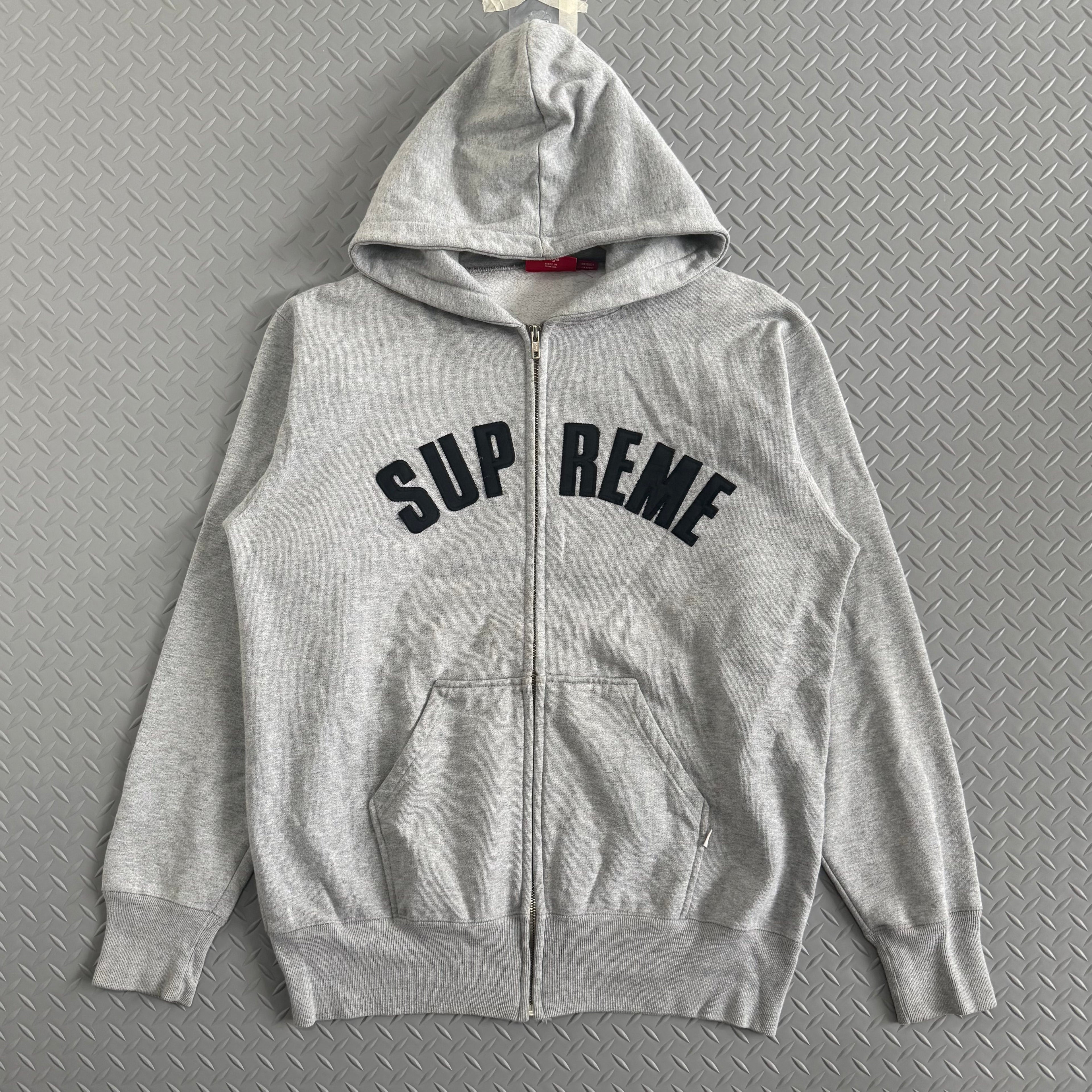 Vintage Supreme Arc Logo Zip Up Hoodie - Size L