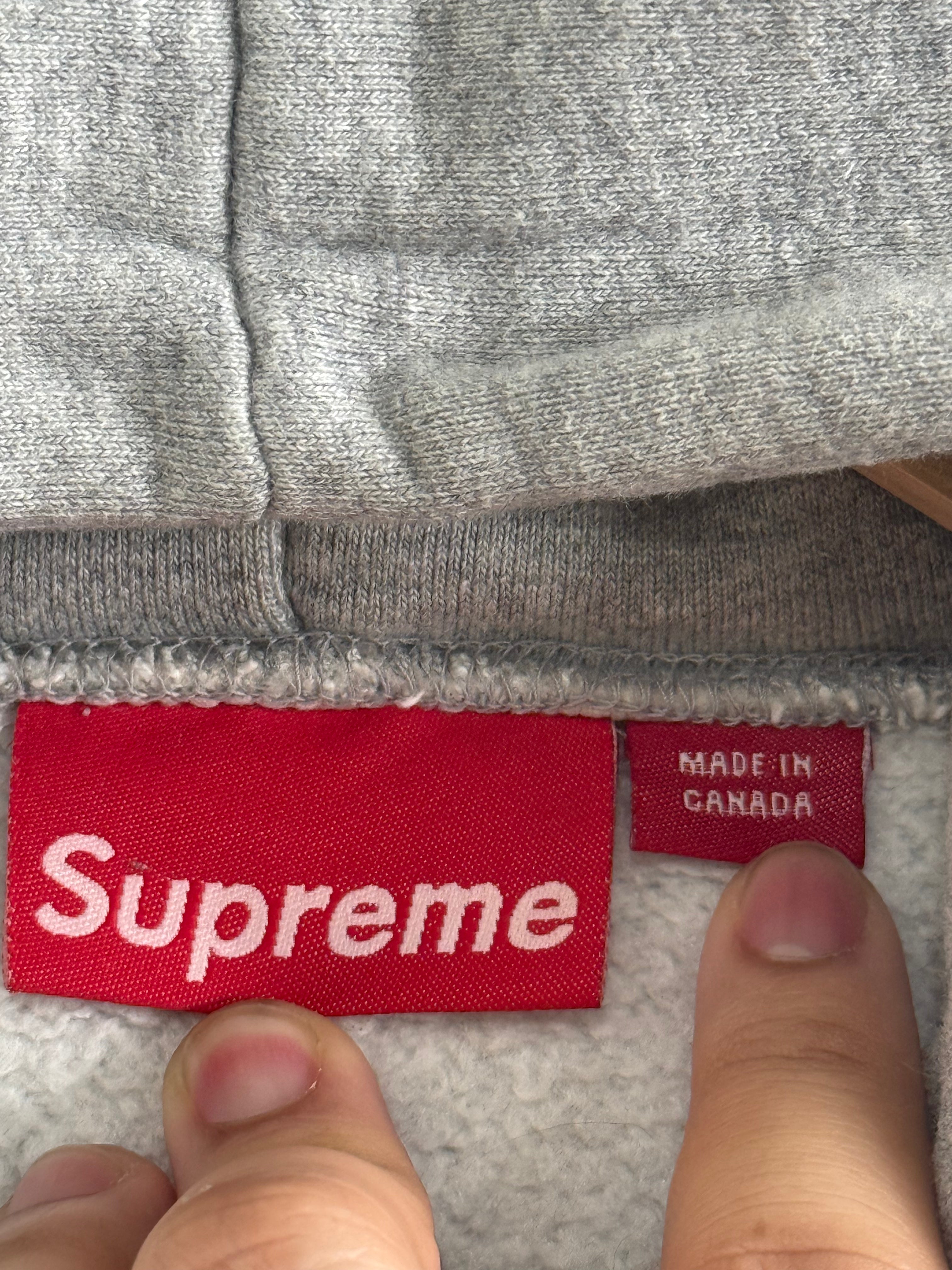 Vintage Supreme Arc Logo Zip Up Hoodie - Size L