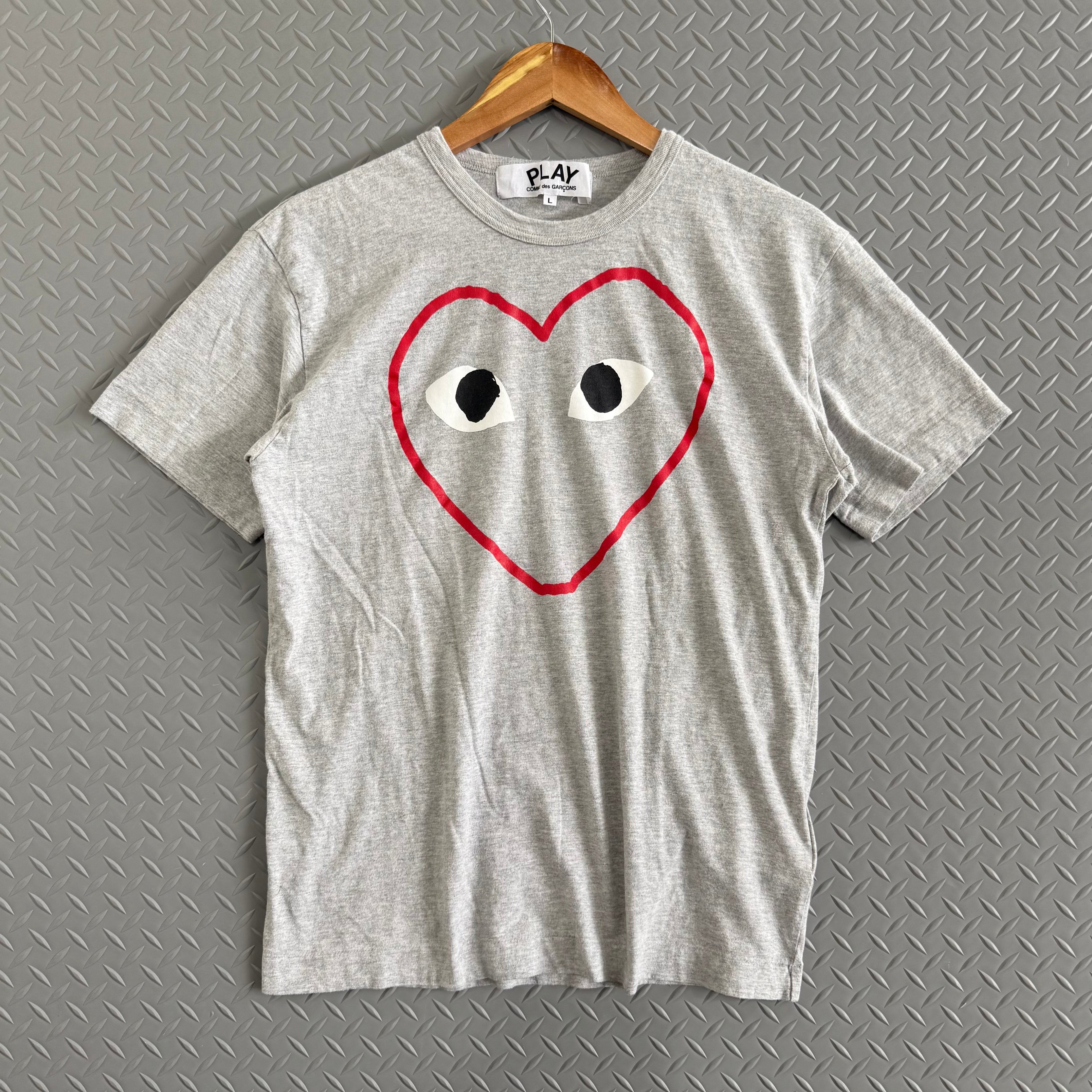 Play CDG Outline Heart Tee AZ-T266 - Size L